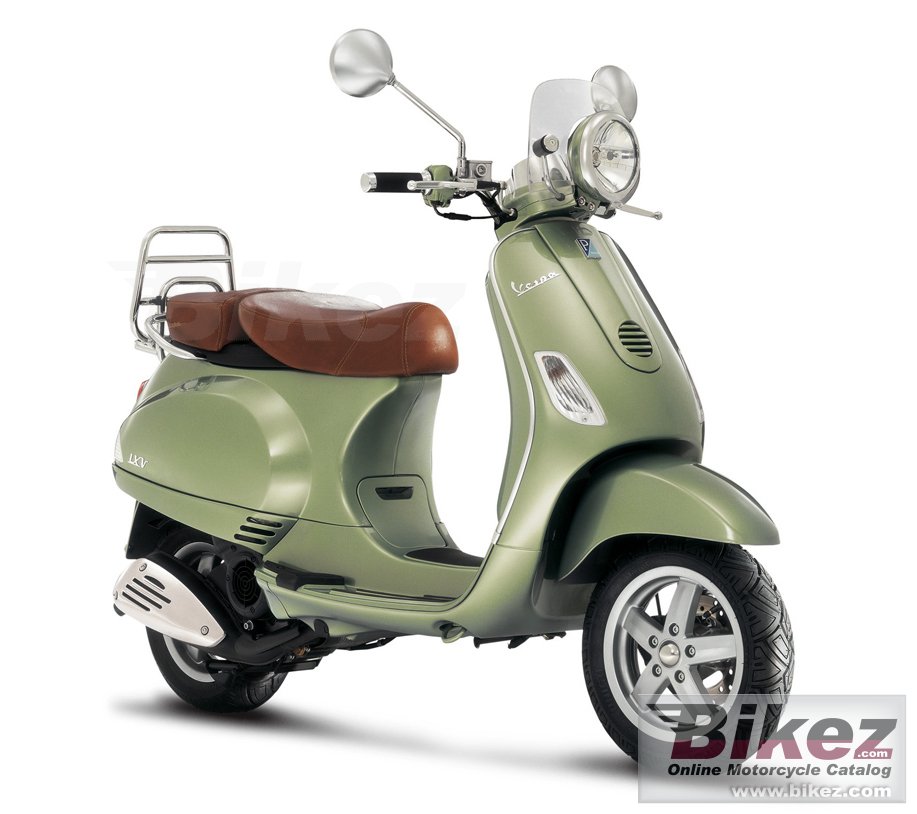 Big Vespa lxv 150 i.e. picture and wallpaper from Bikez.com